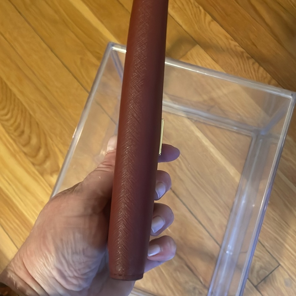 EUC Kate Spade Burgundy Wallet - Picture 4 of 9